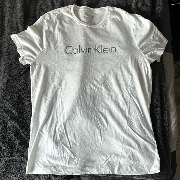 Calvin Klein White T-Shirt - Picture 1 of 3